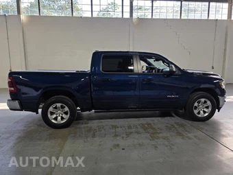 2023 Ram 1500 Laramie Crew Cab Short Bed - miniatura 16