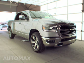 2023 Ram 1500 Laramie Crew Cab Short Bed - miniatura 3
