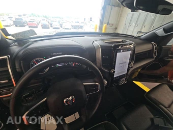 2023 Ram 1500 Laramie Crew Cab Short Bed - miniatura 11