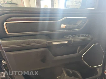 2023 Ram 1500 Laramie Crew Cab Short Bed - miniatura 9