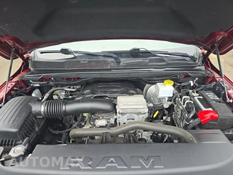 2023 Ram 1500 Laramie Crew Cab Short Bed - miniatura 15