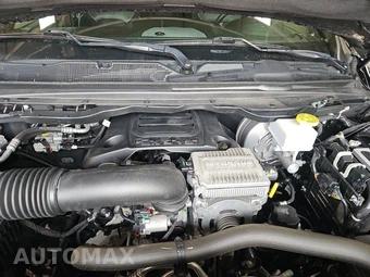 2023 Ram 1500 Laramie Crew Cab Short Bed - miniatura 15