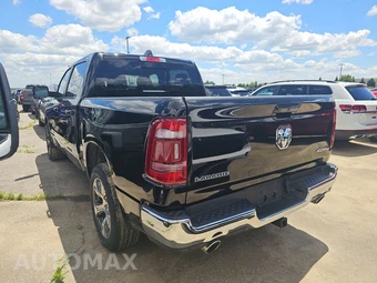 2023 Ram 1500 Laramie Crew Cab Short Bed - miniatura 6