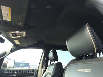 2023 Ram 1500 Laramie Crew Cab Short Bed - miniatura 17