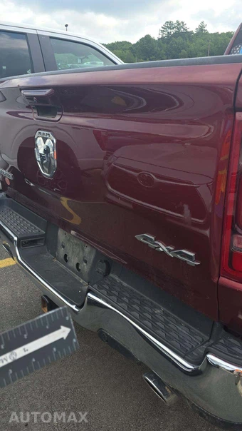 2023 Ram 1500 Laramie Crew Cab Short Bed - miniatura 21