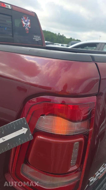 2023 Ram 1500 Laramie Crew Cab Short Bed - miniatura 23