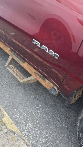 2023 Ram 1500 Laramie Crew Cab Short Bed - miniatura 27