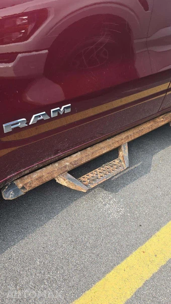 2023 Ram 1500 Laramie Crew Cab Short Bed - miniatura 31