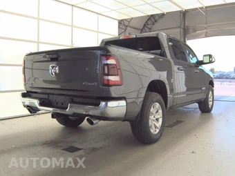2023 Ram 1500 Laramie Crew Cab Short Bed - miniatura 4