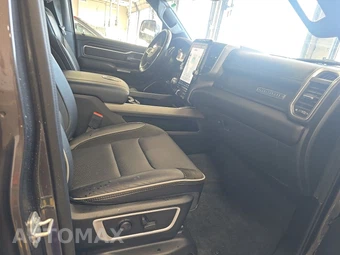 2023 Ram 1500 Laramie Crew Cab Short Bed - miniatura 8