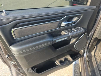 2023 Ram 1500 Laramie Crew Cab Short Bed - miniatura 15