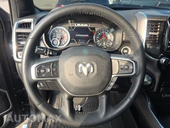 2023 Ram 1500 Laramie Crew Cab Short Bed - miniatura 16