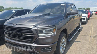 2023 Ram 1500 Laramie Crew Cab Short Bed - miniatura 29