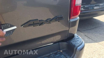 2023 Ram 1500 Laramie Crew Cab Short Bed - miniatura 35