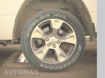 2023 Ram 1500 Laramie Crew Cab Short Bed - miniatura 12