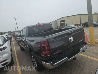 2023 Ram 1500 Laramie Crew Cab Short Bed - miniatura 6
