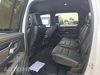 2023 Ram 1500 Laramie Crew Cab Short Bed - miniatura 13