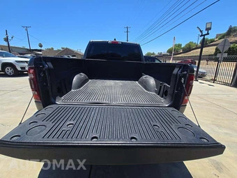 2023 Ram 1500 Laramie Crew Cab Short Bed - miniatura 14