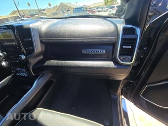 2023 Ram 1500 Laramie Crew Cab Short Bed - miniatura 19