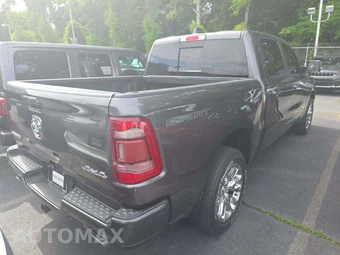 2023 Ram 1500 Laramie Crew Cab Short Bed - miniatura 3