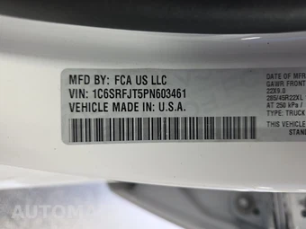 2023 Ram 1500 Laramie Crew Cab Short Bed - miniatura 14