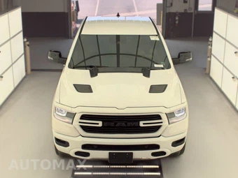 2023 Ram 1500 Laramie Crew Cab Short Bed - miniatura 2