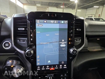 2023 Ram 1500 Laramie Crew Cab Short Bed - miniatura 12