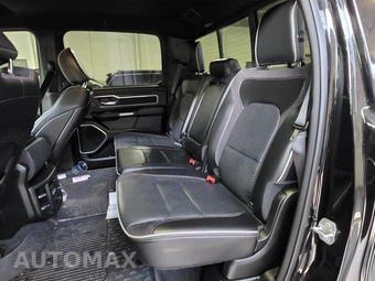 2023 Ram 1500 Laramie Crew Cab Short Bed - miniatura 16