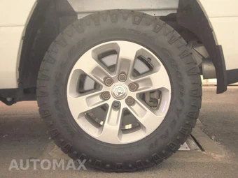 2023 Ram 1500 Laramie Crew Cab Short Bed - miniatura 12
