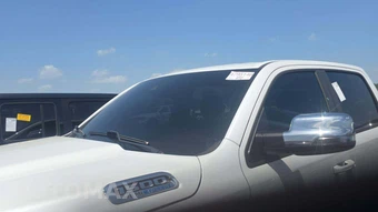 2023 Ram 1500 Laramie Crew Cab Short Bed - miniatura 29