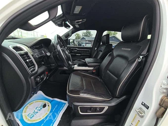 2023 Ram 1500 Laramie Crew Cab Short Bed - miniatura 3