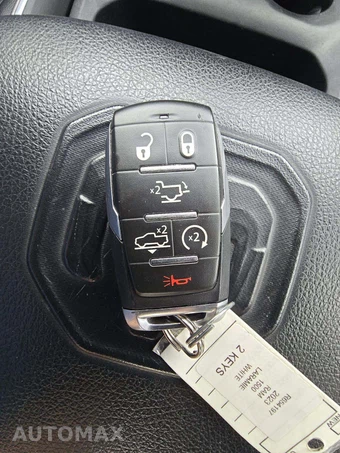 2023 Ram 1500 Laramie Crew Cab Short Bed - miniatura 5