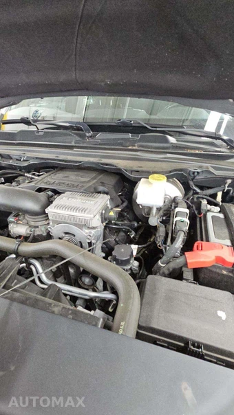 2023 Ram 1500 Laramie Crew Cab Short Bed - miniatura 17