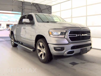 2023 Ram 1500 Laramie Crew Cab Short Bed - miniatura 3