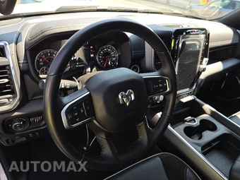 2023 Ram 1500 Laramie Crew Cab Short Bed - miniatura 10