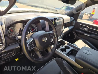 2023 Ram 1500 Laramie Crew Cab Short Bed - miniatura 11
