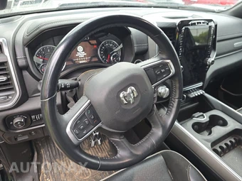 2023 Ram 1500 Laramie Crew Cab Short Bed - miniatura 10