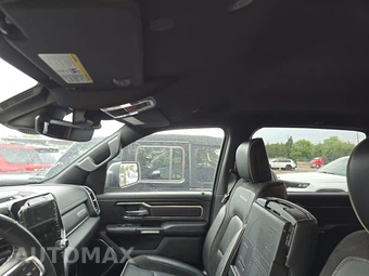 2023 Ram 1500 Laramie Crew Cab Short Bed - miniatura 17