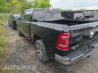 2023 Ram 1500 Laramie Crew Cab Short Bed - miniatura 6