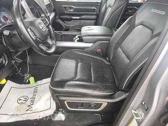 2023 Ram 1500 Laramie Crew Cab Short Bed - miniatura 7