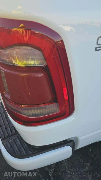 2023 Ram 1500 Laramie Crew Cab Short Bed - miniatura 21