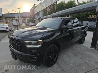 2023 Ram 1500 Laramie Crew Cab Short Bed - samochód z USA z aukcji Manheim, oferta Kup Teraz w AUTOMAX