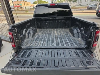 2023 Ram 1500 Laramie Crew Cab Short Bed - miniatura 19