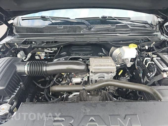 2023 Ram 1500 Laramie Crew Cab Short Bed - miniatura 15