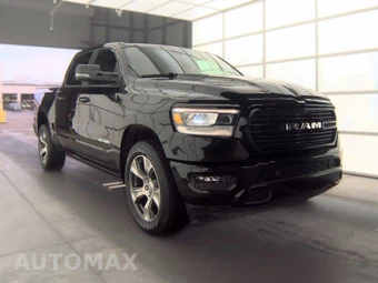 2023 Ram 1500 Laramie Crew Cab Short Bed - miniatura 3