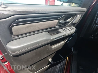 2023 Ram 1500 Laramie Crew Cab Short Bed - miniatura 9