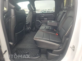 2023 Ram 1500 Laramie Crew Cab Short Bed - miniatura 13