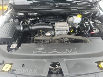 2023 Ram 1500 Laramie Crew Cab Short Bed - miniatura 15