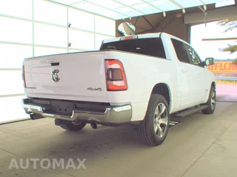 2023 Ram 1500 Laramie Crew Cab Short Bed - miniatura 4
