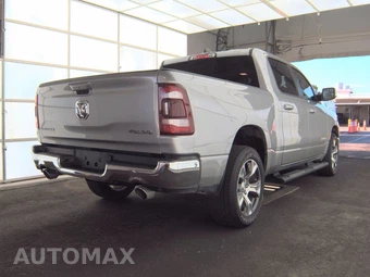 2023 Ram 1500 Laramie Crew Cab Short Bed - miniatura 4